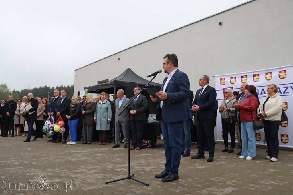 Fotorelacja: Uroczystość otwarcia stadionu miejskiego w Łazach po rewitalizacji