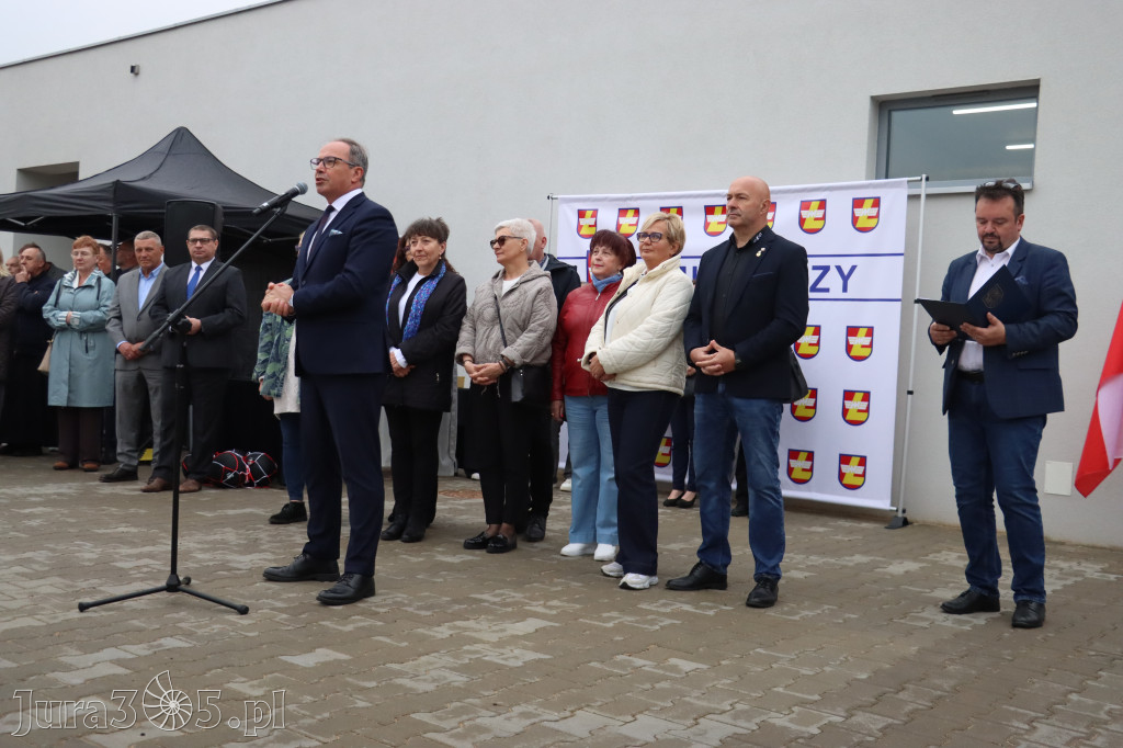 Fotorelacja: Uroczystość otwarcia stadionu miejskiego w Łazach po rewitalizacji