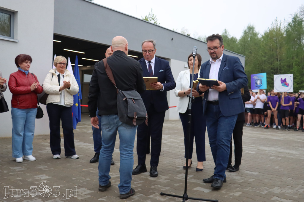 Fotorelacja: Uroczystość otwarcia stadionu miejskiego w Łazach po rewitalizacji