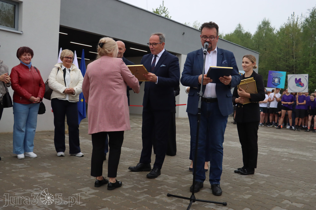 Fotorelacja: Uroczystość otwarcia stadionu miejskiego w Łazach po rewitalizacji