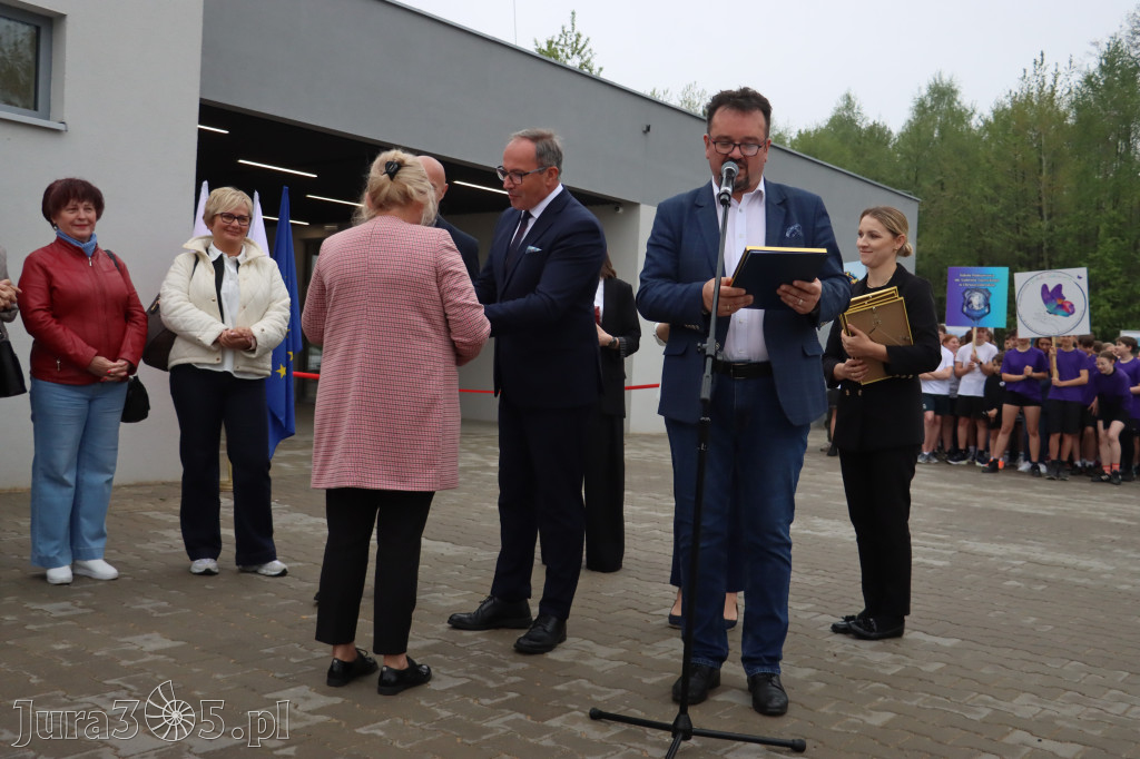 Fotorelacja: Uroczystość otwarcia stadionu miejskiego w Łazach po rewitalizacji
