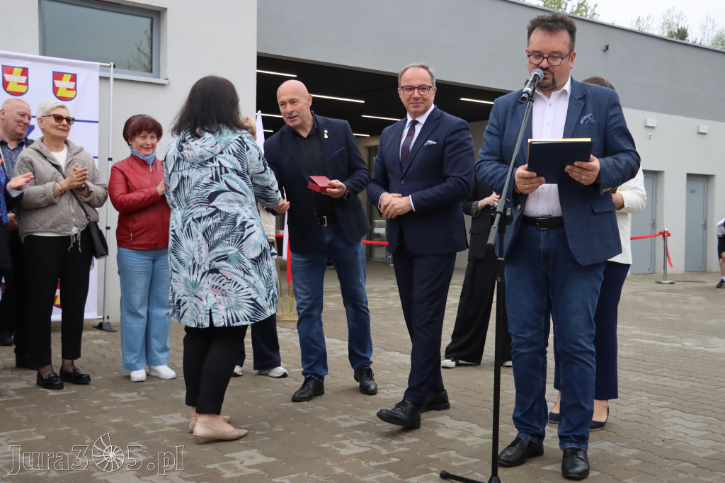 Fotorelacja: Uroczystość otwarcia stadionu miejskiego w Łazach po rewitalizacji