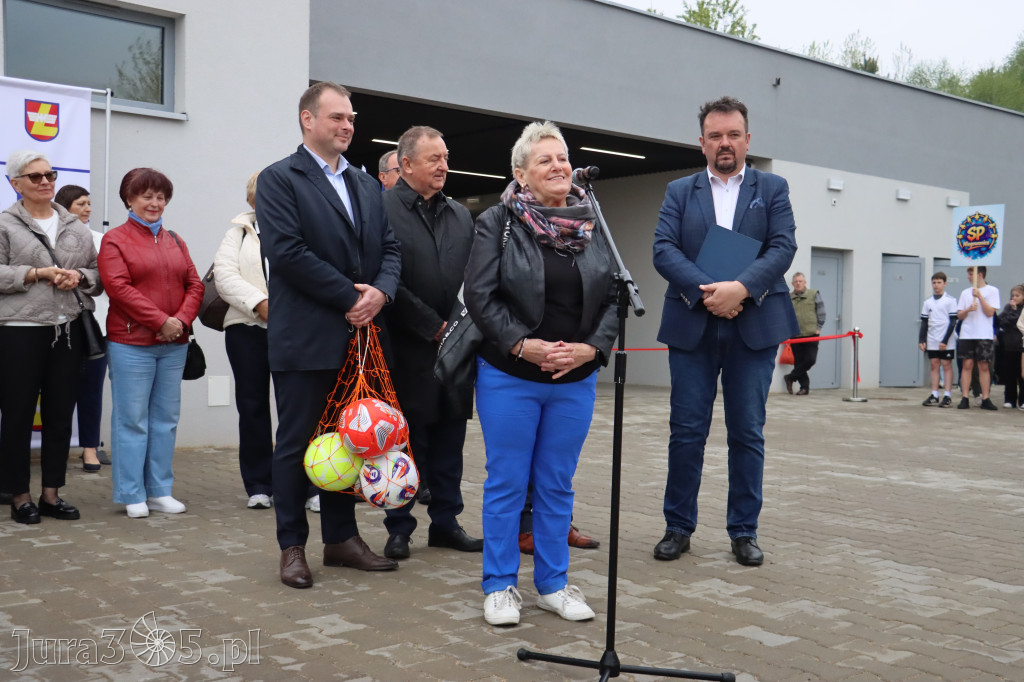 Fotorelacja: Uroczystość otwarcia stadionu miejskiego w Łazach po rewitalizacji