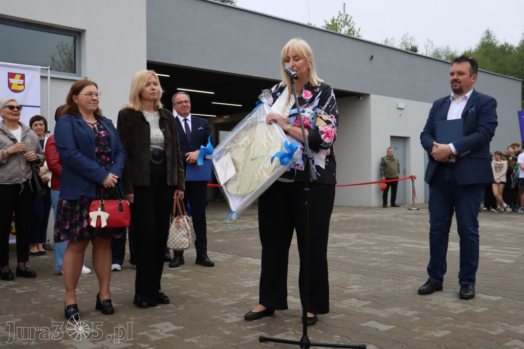 Fotorelacja: Uroczystość otwarcia stadionu miejskiego w Łazach po rewitalizacji