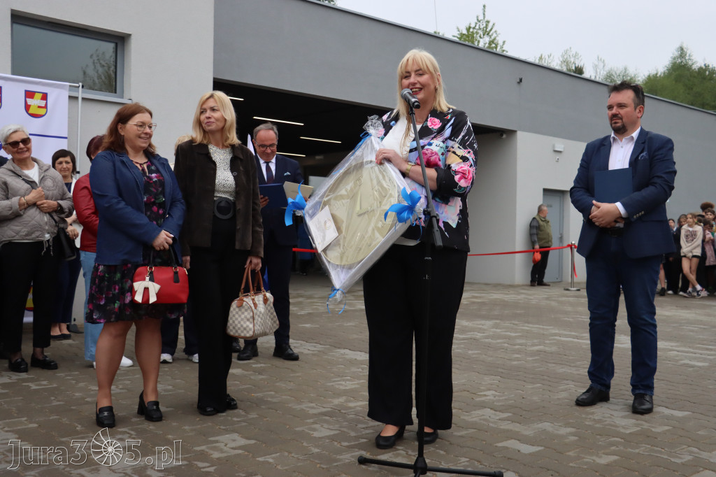 Fotorelacja: Uroczystość otwarcia stadionu miejskiego w Łazach po rewitalizacji