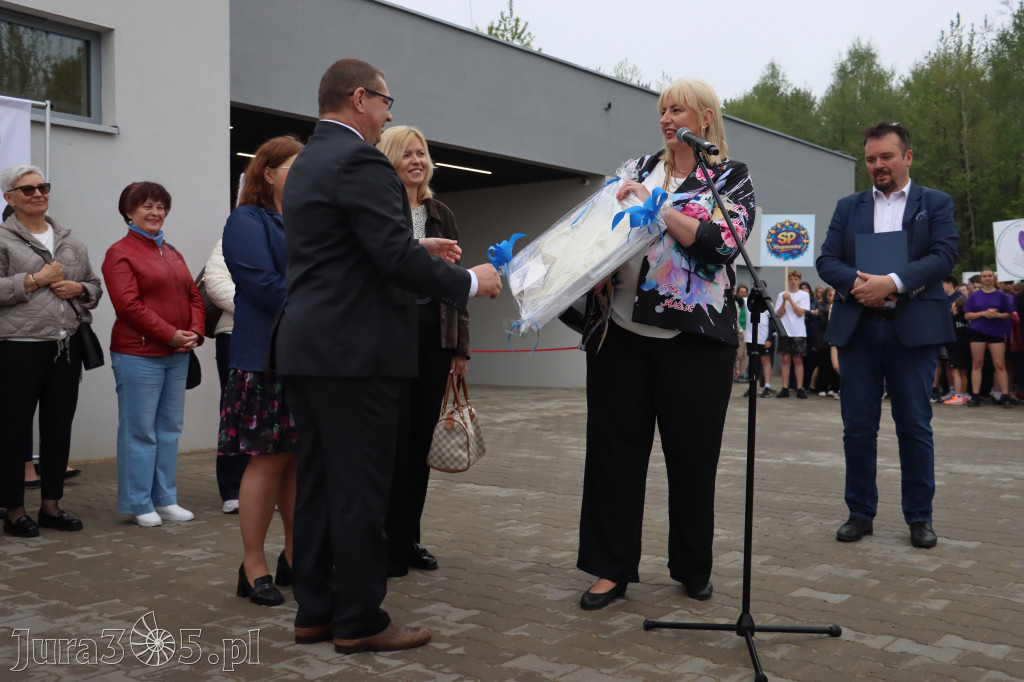 Fotorelacja: Uroczystość otwarcia stadionu miejskiego w Łazach po rewitalizacji