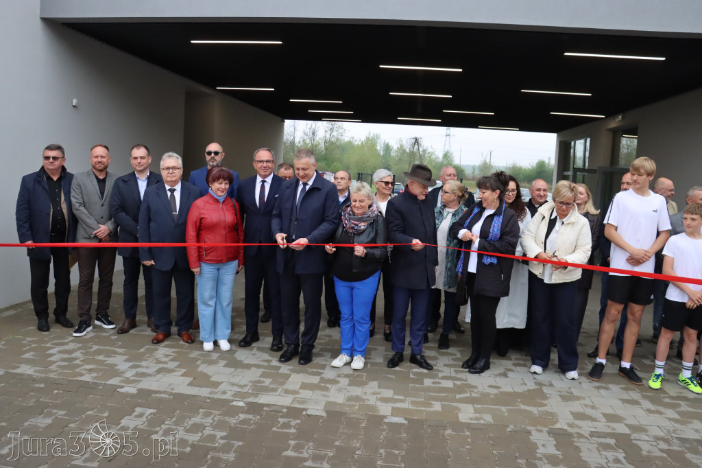 Fotorelacja: Uroczystość otwarcia stadionu miejskiego w Łazach po rewitalizacji