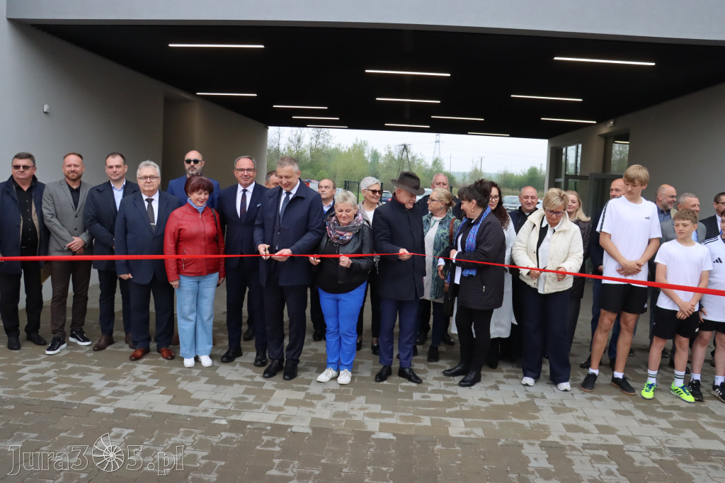 Fotorelacja: Uroczystość otwarcia stadionu miejskiego w Łazach po rewitalizacji