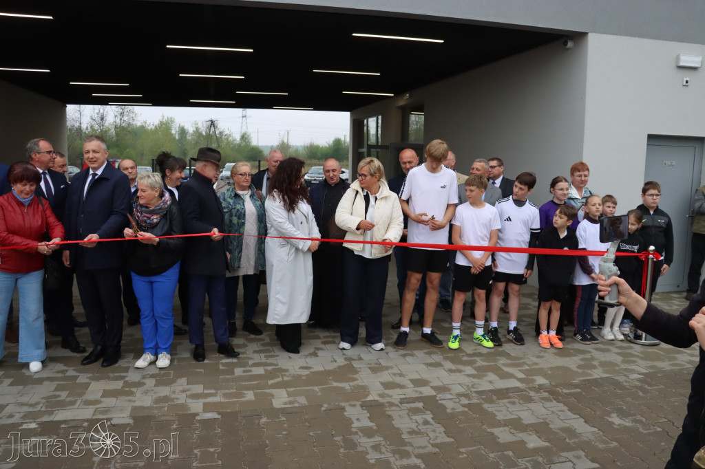 Fotorelacja: Uroczystość otwarcia stadionu miejskiego w Łazach po rewitalizacji