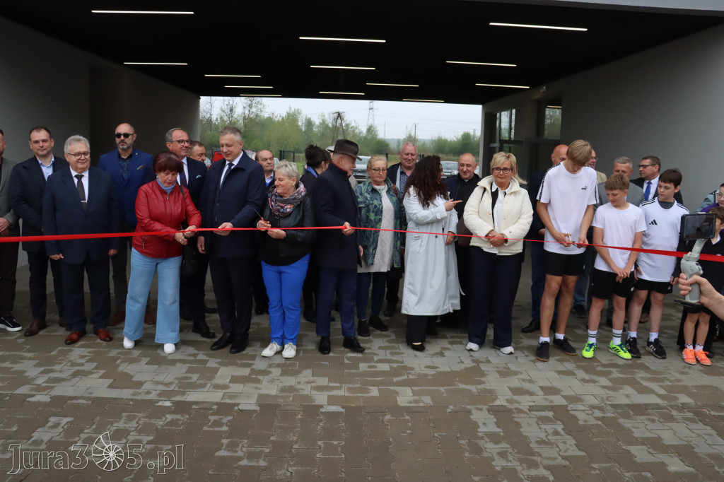 Fotorelacja: Uroczystość otwarcia stadionu miejskiego w Łazach po rewitalizacji
