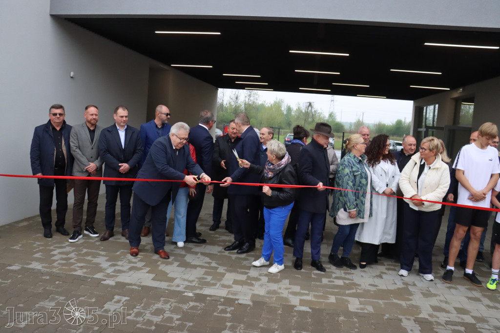 Fotorelacja: Uroczystość otwarcia stadionu miejskiego w Łazach po rewitalizacji