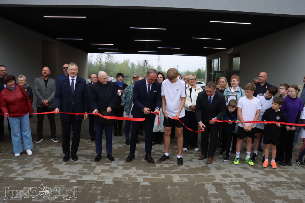 Fotorelacja: Uroczystość otwarcia stadionu miejskiego w Łazach po rewitalizacji