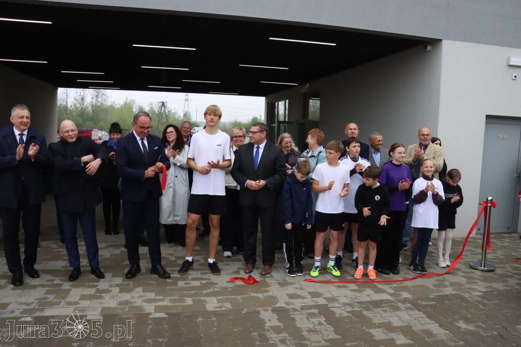 Fotorelacja: Uroczystość otwarcia stadionu miejskiego w Łazach po rewitalizacji