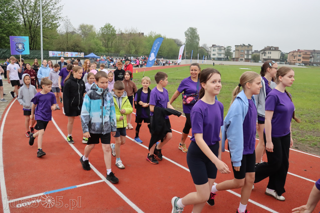 Fotorelacja: Uroczystość otwarcia stadionu miejskiego w Łazach po rewitalizacji