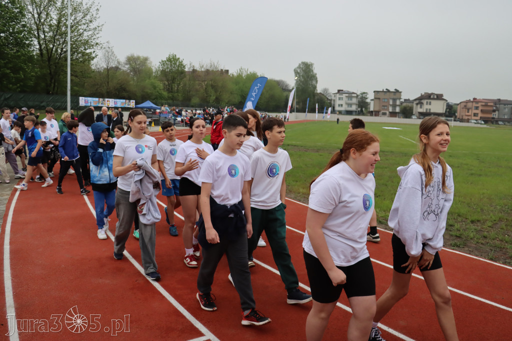 Fotorelacja: Uroczystość otwarcia stadionu miejskiego w Łazach po rewitalizacji