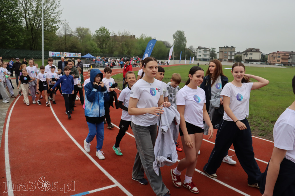 Fotorelacja: Uroczystość otwarcia stadionu miejskiego w Łazach po rewitalizacji