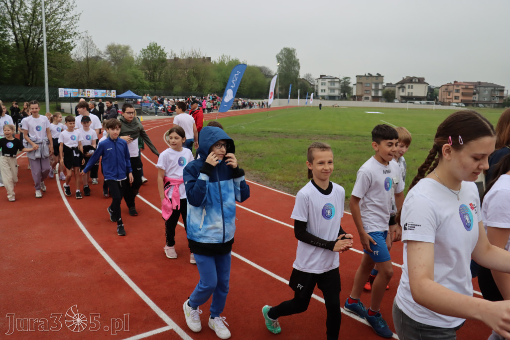 Fotorelacja: Uroczystość otwarcia stadionu miejskiego w Łazach po rewitalizacji