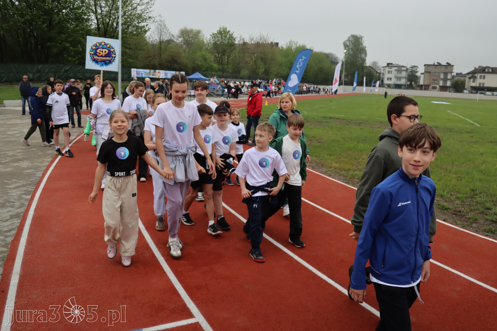 Fotorelacja: Uroczystość otwarcia stadionu miejskiego w Łazach po rewitalizacji