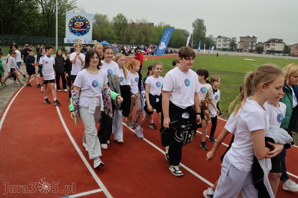 Fotorelacja: Uroczystość otwarcia stadionu miejskiego w Łazach po rewitalizacji