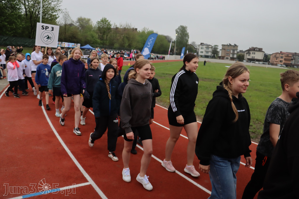 Fotorelacja: Uroczystość otwarcia stadionu miejskiego w Łazach po rewitalizacji