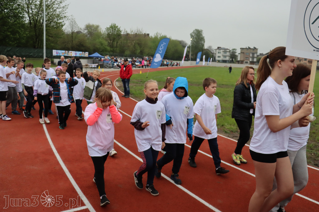 Fotorelacja: Uroczystość otwarcia stadionu miejskiego w Łazach po rewitalizacji