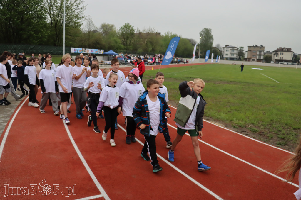Fotorelacja: Uroczystość otwarcia stadionu miejskiego w Łazach po rewitalizacji