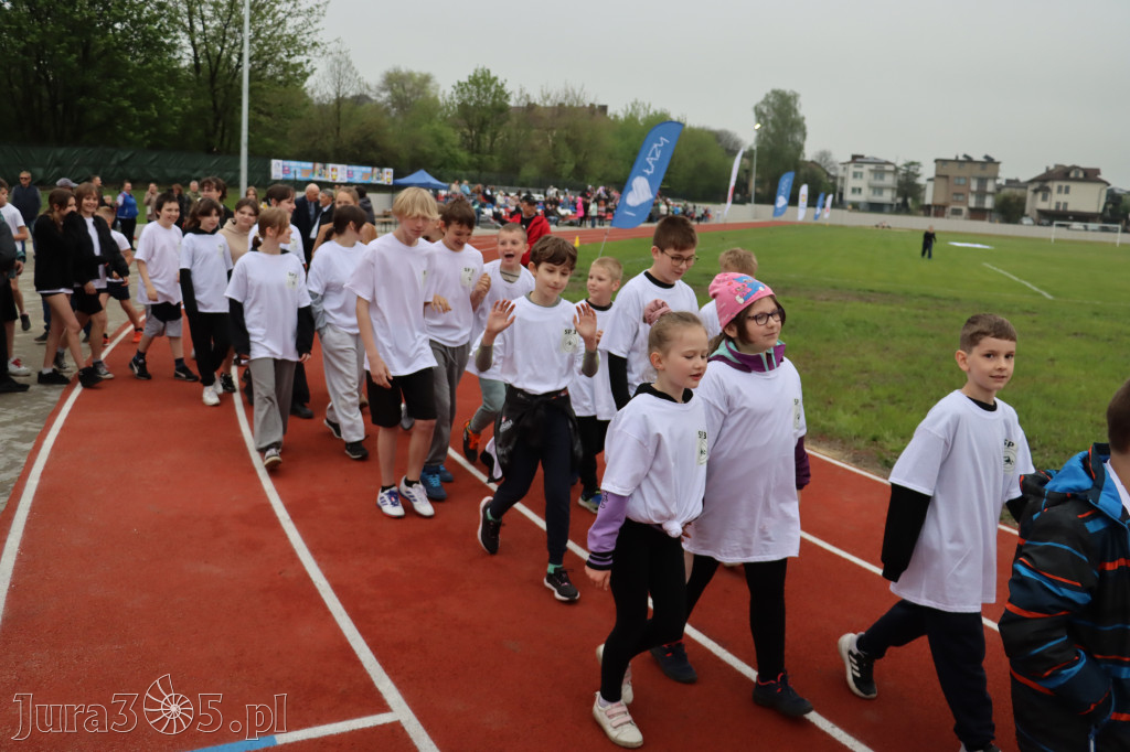 Fotorelacja: Uroczystość otwarcia stadionu miejskiego w Łazach po rewitalizacji