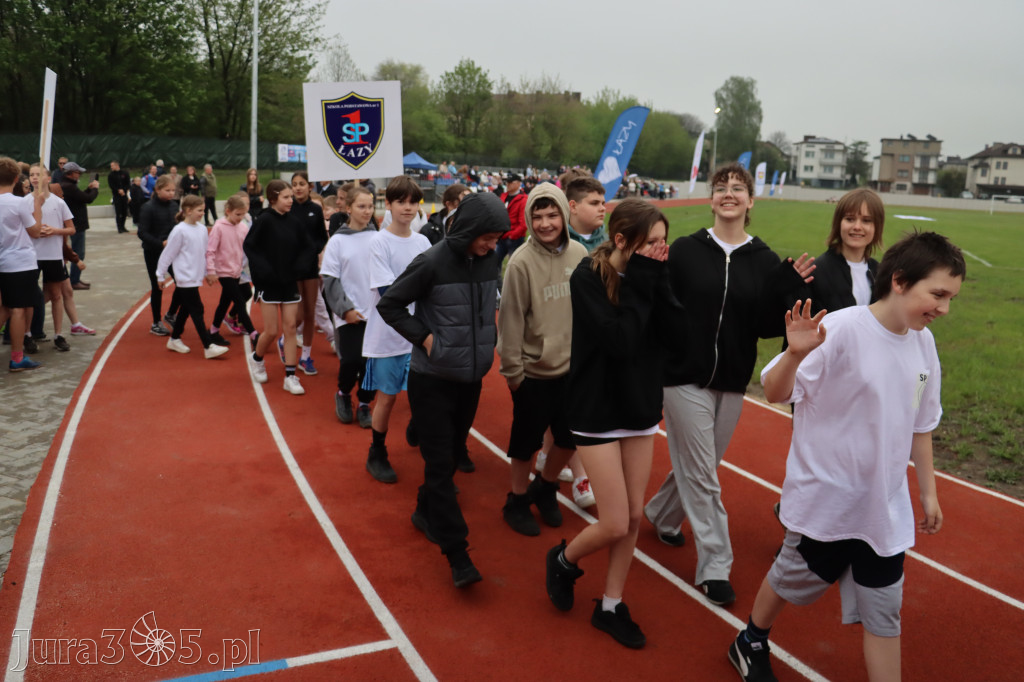 Fotorelacja: Uroczystość otwarcia stadionu miejskiego w Łazach po rewitalizacji
