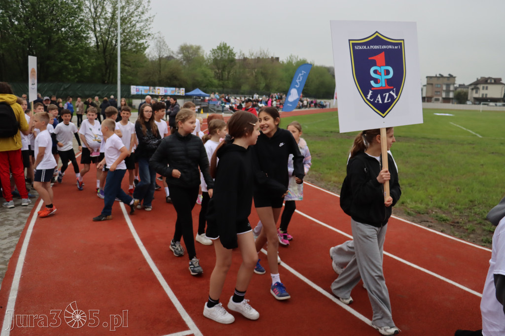 Fotorelacja: Uroczystość otwarcia stadionu miejskiego w Łazach po rewitalizacji