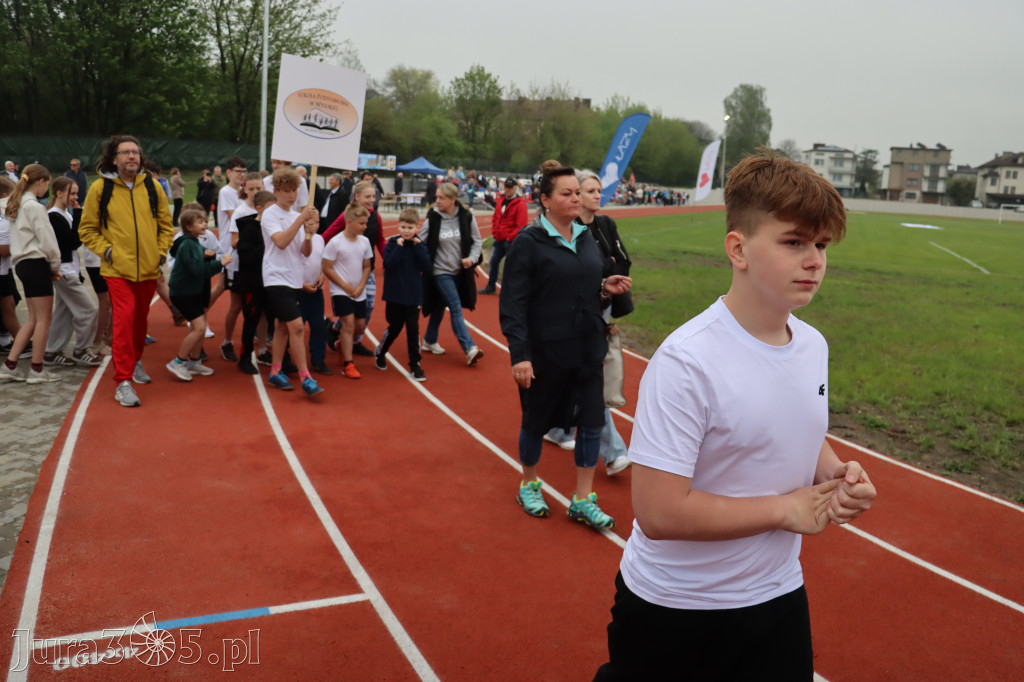 Fotorelacja: Uroczystość otwarcia stadionu miejskiego w Łazach po rewitalizacji
