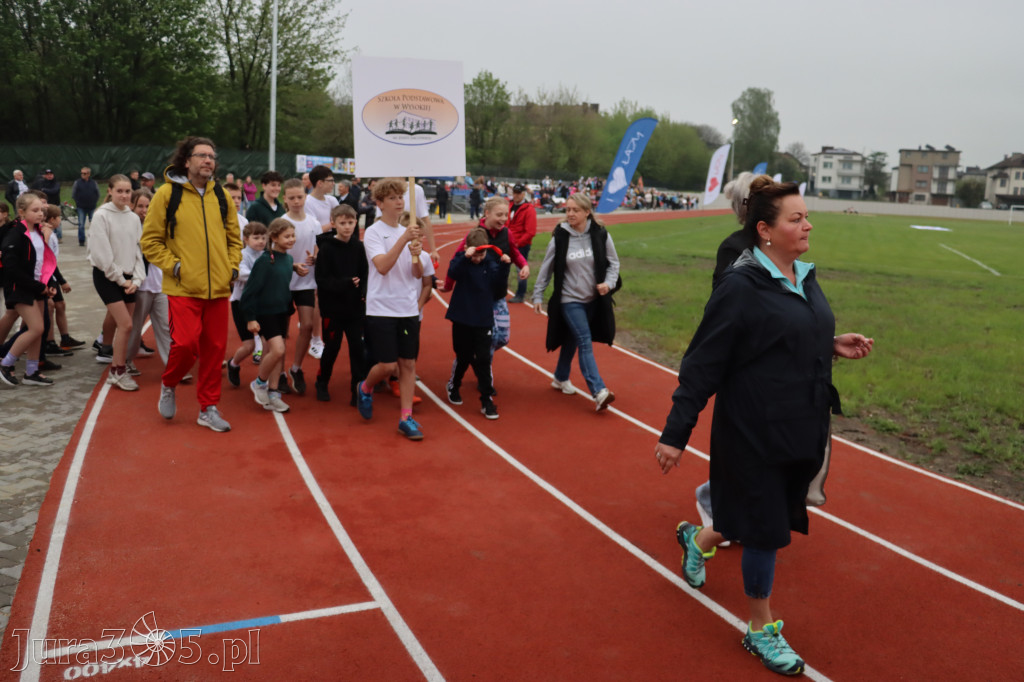 Fotorelacja: Uroczystość otwarcia stadionu miejskiego w Łazach po rewitalizacji