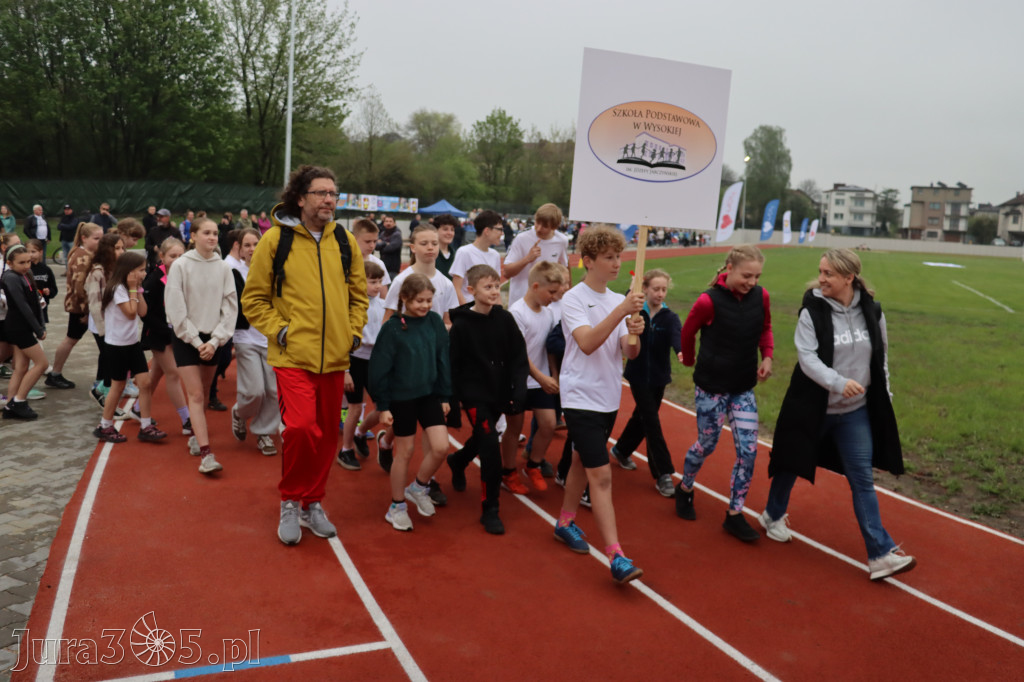 Fotorelacja: Uroczystość otwarcia stadionu miejskiego w Łazach po rewitalizacji
