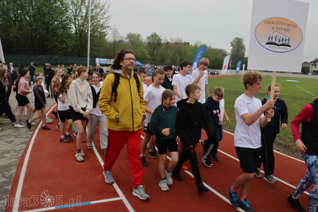 Fotorelacja: Uroczystość otwarcia stadionu miejskiego w Łazach po rewitalizacji