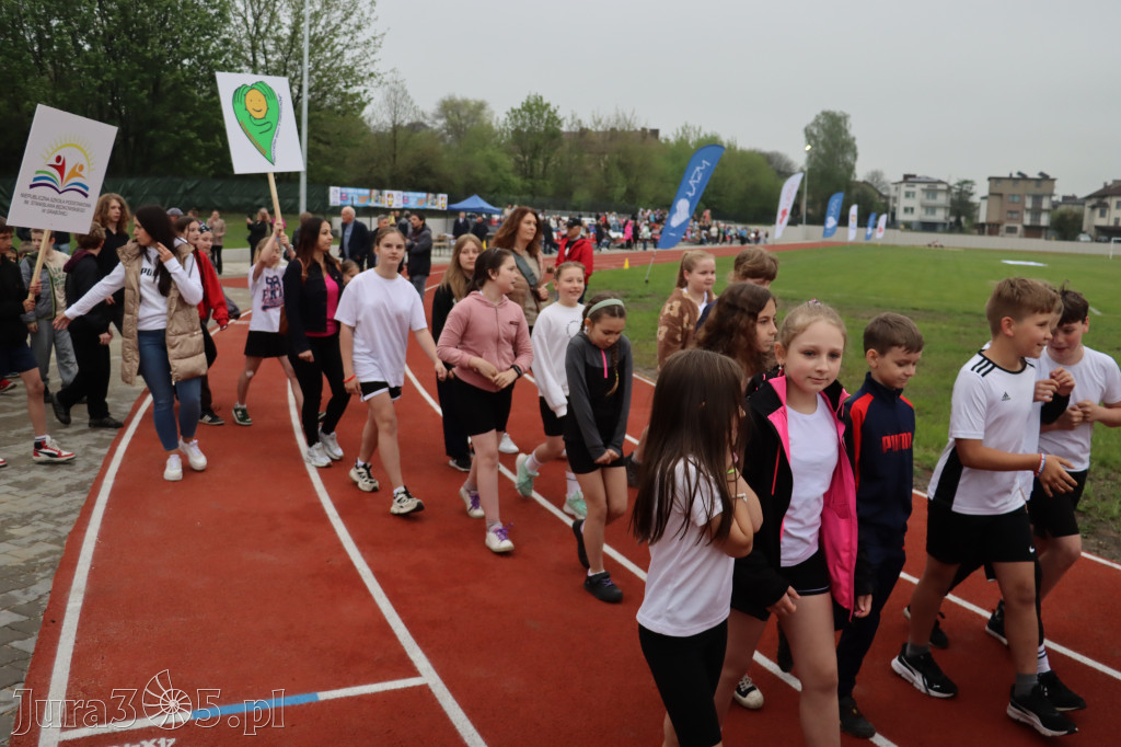Fotorelacja: Uroczystość otwarcia stadionu miejskiego w Łazach po rewitalizacji