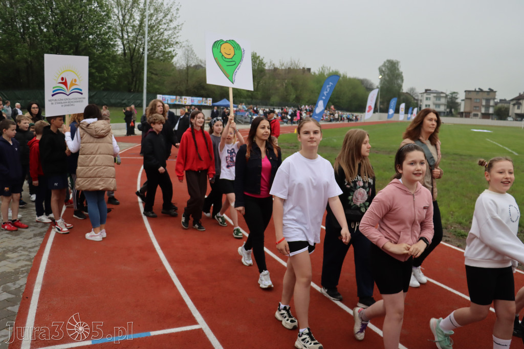 Fotorelacja: Uroczystość otwarcia stadionu miejskiego w Łazach po rewitalizacji