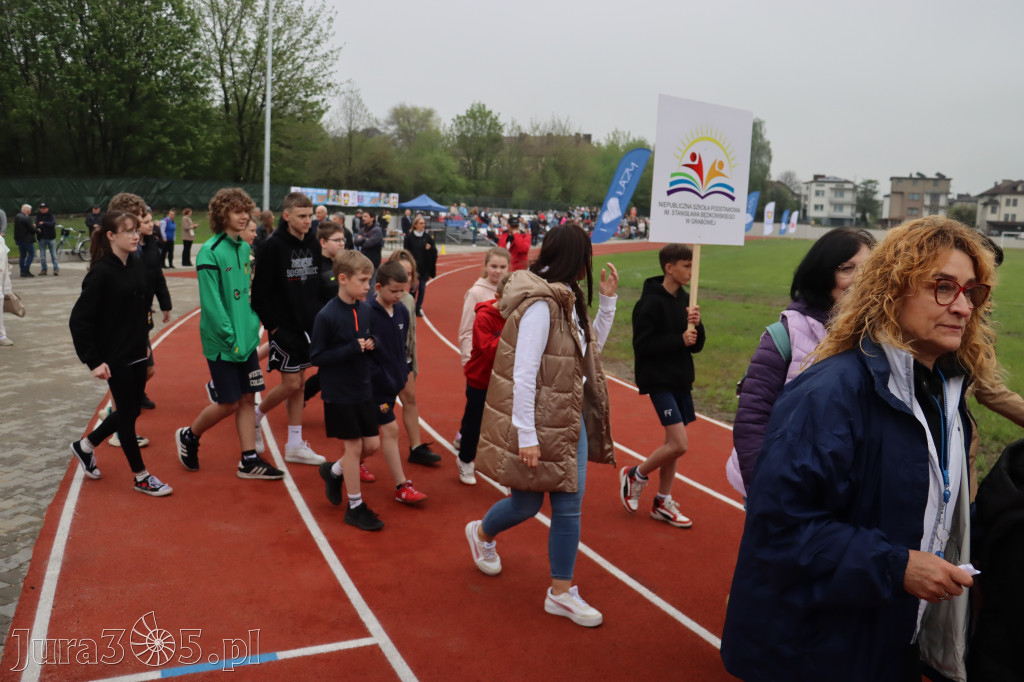 Fotorelacja: Uroczystość otwarcia stadionu miejskiego w Łazach po rewitalizacji