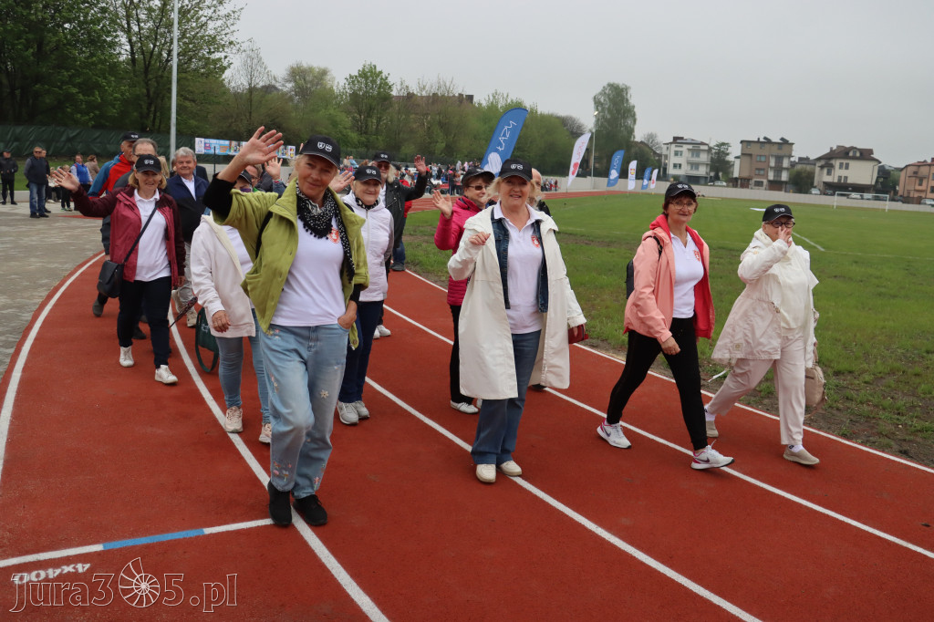 Fotorelacja: Uroczystość otwarcia stadionu miejskiego w Łazach po rewitalizacji