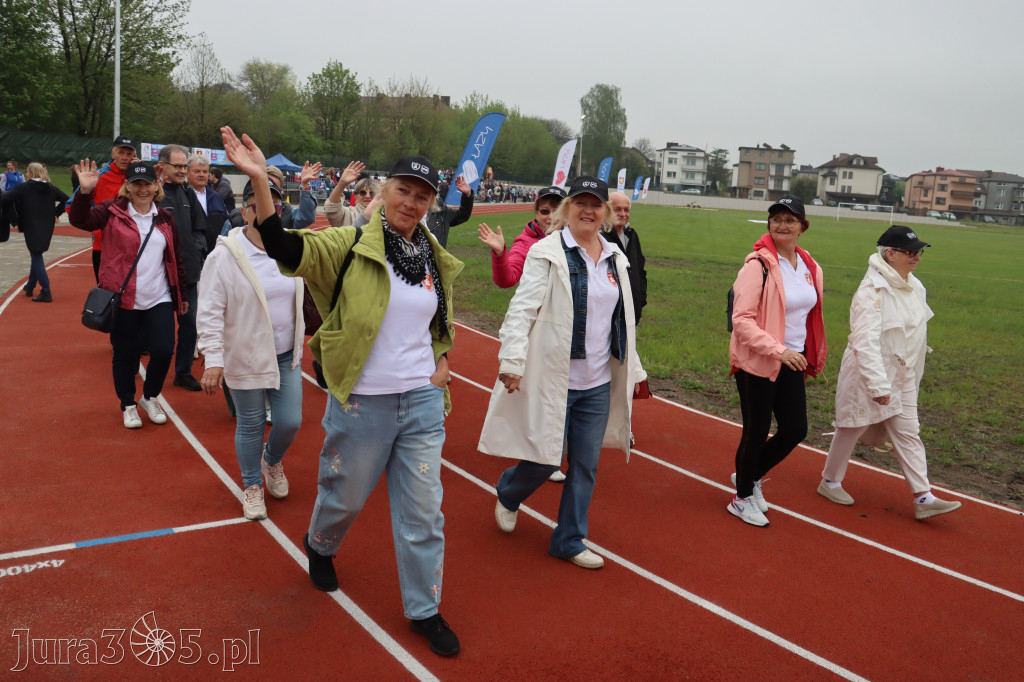 Fotorelacja: Uroczystość otwarcia stadionu miejskiego w Łazach po rewitalizacji