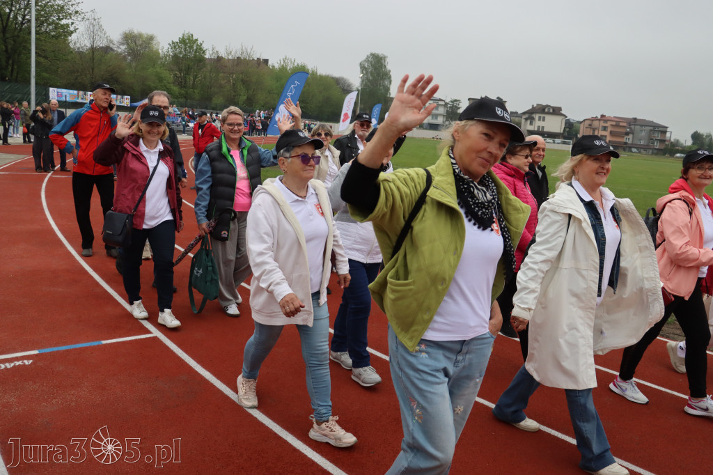 Fotorelacja: Uroczystość otwarcia stadionu miejskiego w Łazach po rewitalizacji