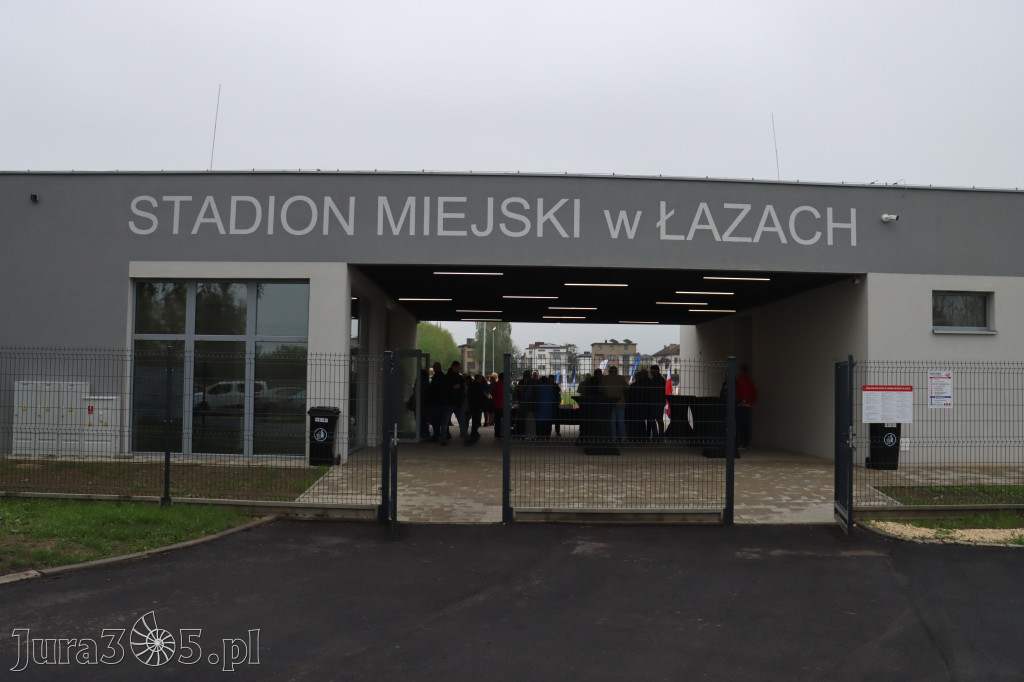 Fotorelacja: Uroczystość otwarcia stadionu miejskiego w Łazach po rewitalizacji