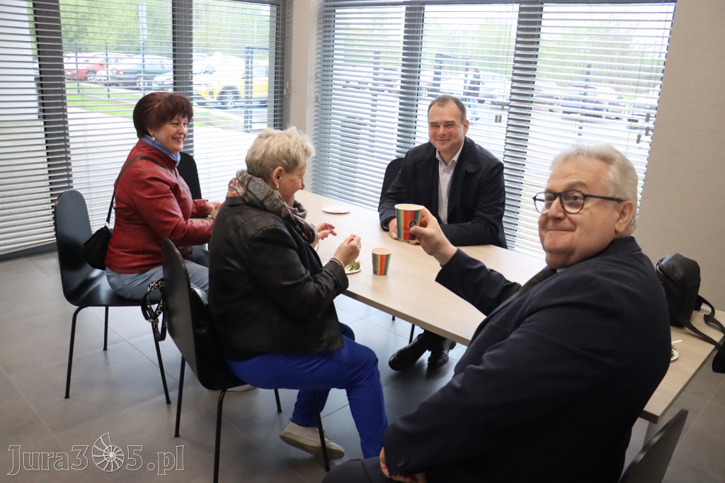 Fotorelacja: Uroczystość otwarcia stadionu miejskiego w Łazach po rewitalizacji