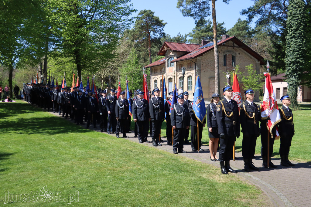 Fotorelacja I: XXVI Pielgrzymka Rodzin Strażackich w Leśniowie