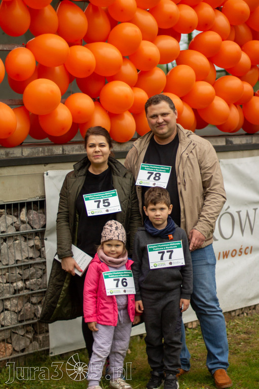 Fotorelacja: VIII Familijny Biegu z Książką w Myszkowie OCZYTANI BIEGACZE