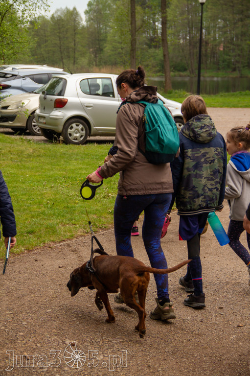 Fotorelacja: VIII Familijny Biegu z Książką w Myszkowie OCZYTANI BIEGACZE
