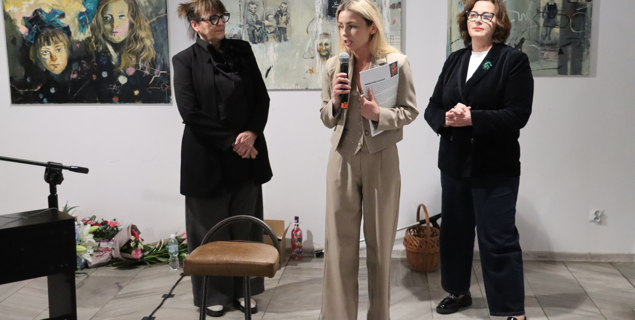 Fotorelacja: Wernisaż wystawy Małgorzaty Lazarek w MOK Zawiercie