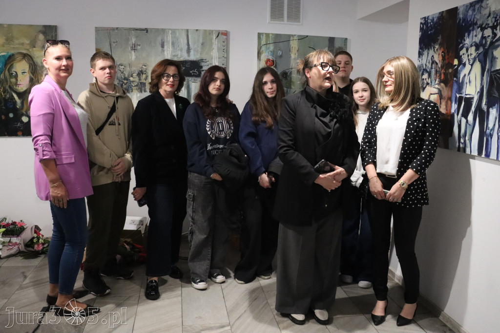 Fotorelacja: Wernisaż wystawy Małgorzaty Lazarek w MOK Zawiercie