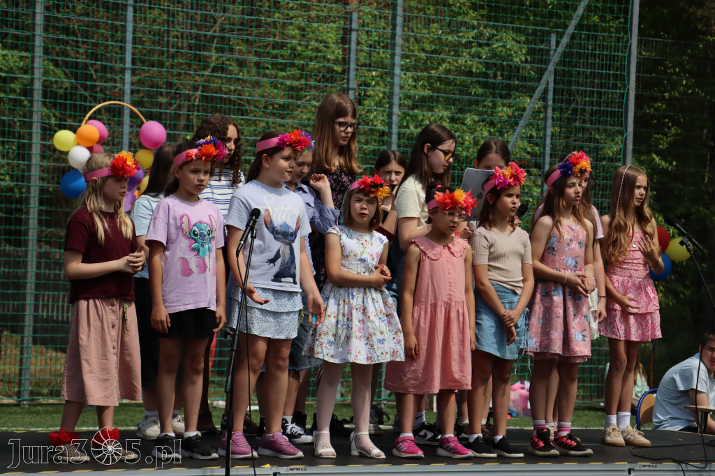 Fotorelacja: FESTYN RODZINNY zorganizowany przez Szkołę Podstawową w Żarkach Letnisku