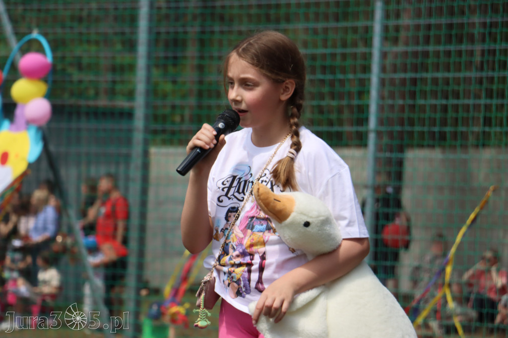 Fotorelacja: FESTYN RODZINNY zorganizowany przez Szkołę Podstawową w Żarkach Letnisku