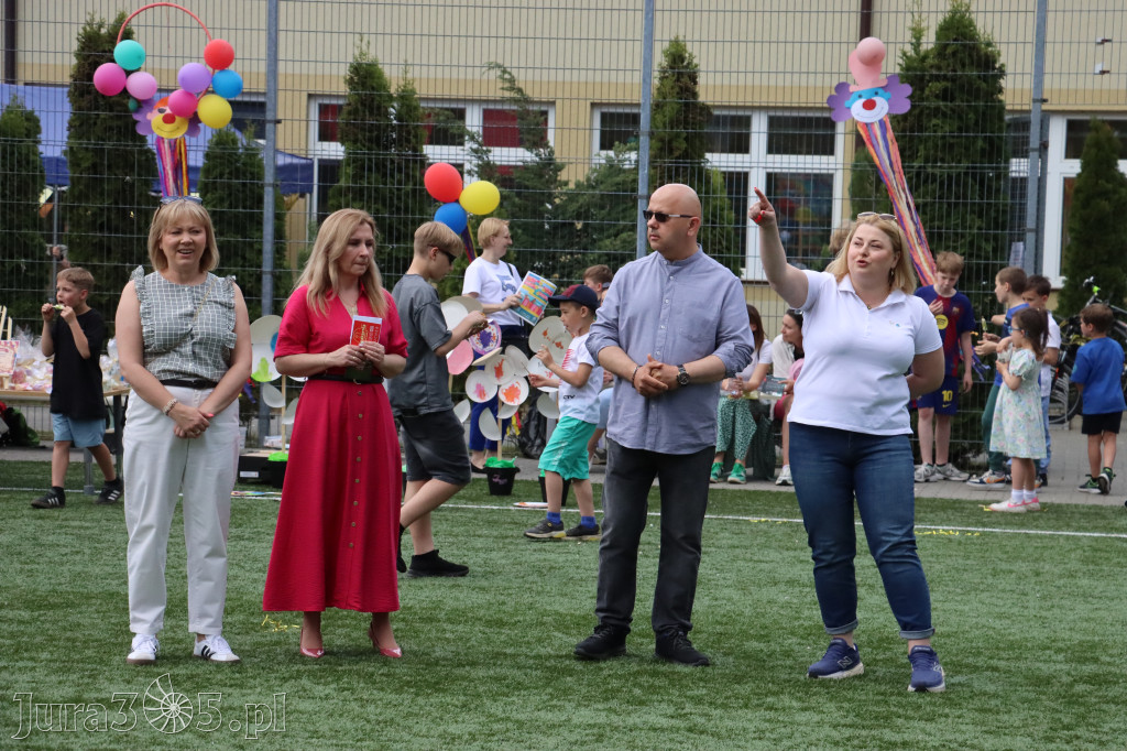 Fotorelacja: FESTYN RODZINNY zorganizowany przez Szkołę Podstawową w Żarkach Letnisku