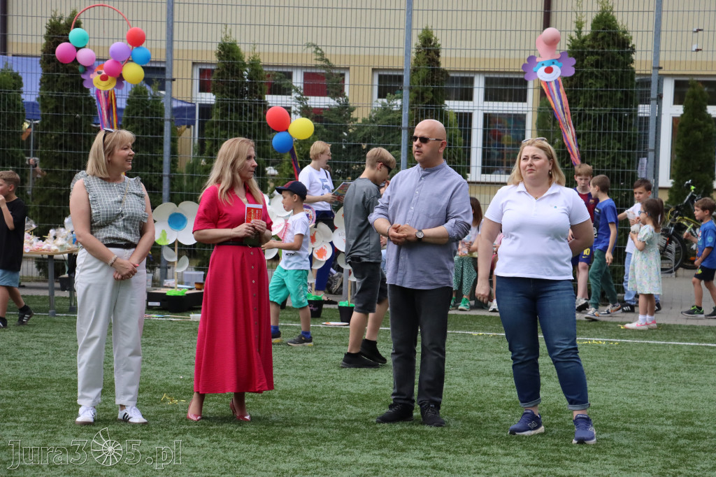 Fotorelacja: FESTYN RODZINNY zorganizowany przez Szkołę Podstawową w Żarkach Letnisku